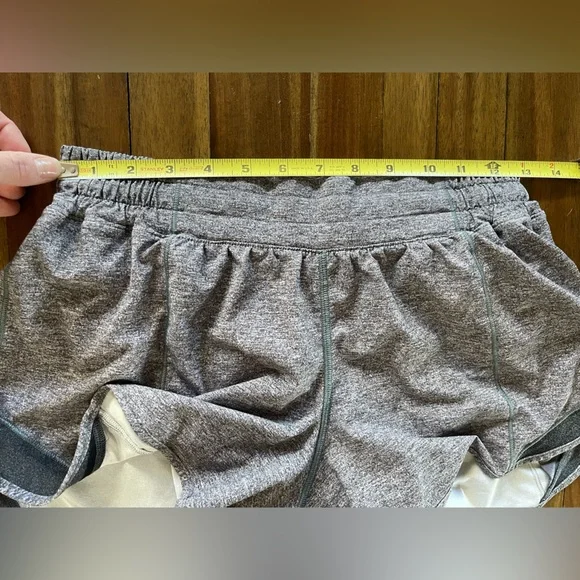 Lululemon shorts gray size 8 - Picture 8 of 9